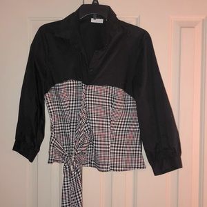 New York and Company Black top. Size M